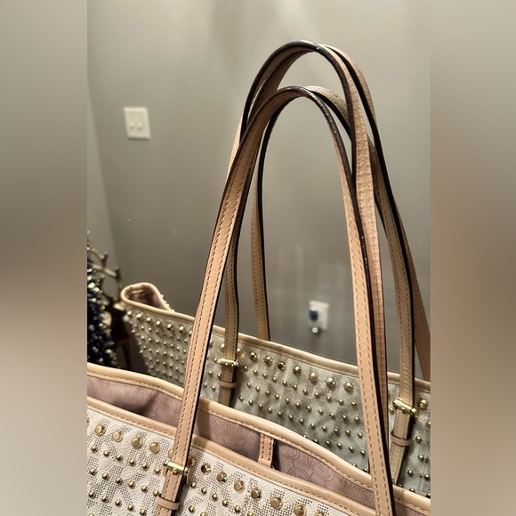 Michael Kors Handbag - Picture 4 of 5